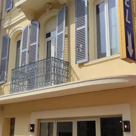 Nouvel Hotel