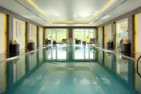 Dolce by Wyndham CampoReal Lisboa - Pools