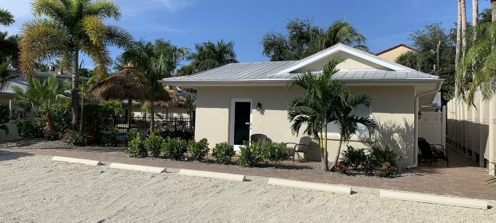 Twin Palms at Siesta Hotels in Sarasota