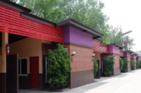 SC Resort Hotel berhampiran Wat Mae Toei