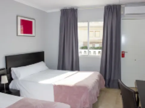 Hostal Alba Hotels in La Mata