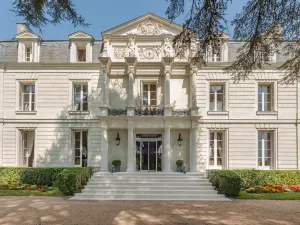 Chateau de Rochecotte