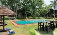 Hippo Hollow Country Estate - Pools