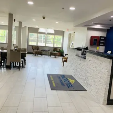 Microtel Inn & Suites by Wyndham Clarksville