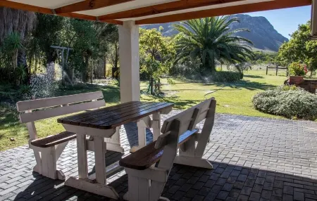 Blombos Self-Catering House Отели в г. Greater Hermanus
