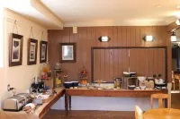 Larnach Lodge & Stable Stay - Завтрак