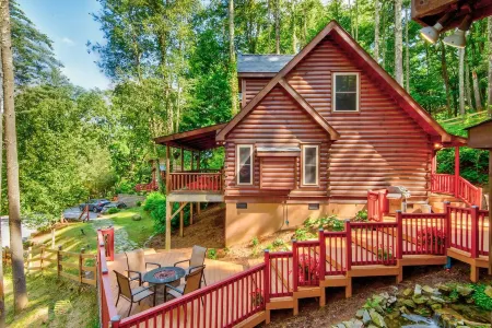 Heritage Hill Cabins Отели в г. Монтесума