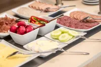 Hotel Bauer Garni - breakfast