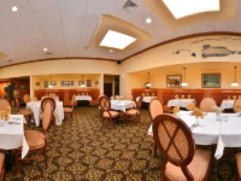 Ramada Plaza by Wyndham Sheridan Hotel & Convention Center Hotels in Sheridan