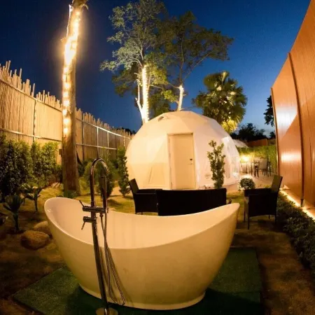 PAPA Q SUITE RESORTS