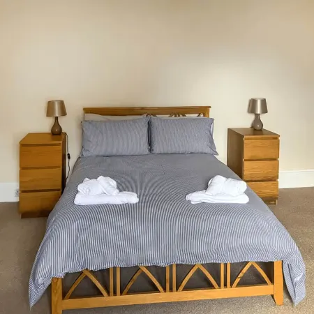 One Springfield, Tain