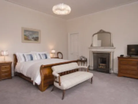 Lys-Na-Greyne Hotels in Aboyne