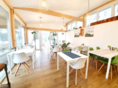 維拉特斯洛娃民宿