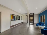 Signature Inn Houston Galleria Các khách sạn gần Trung tâm mua sắm Plazamericas Mall