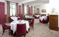 Sudbury House Hotels in Lechlade