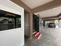 Town inn Apartments Hotels in Perinthalmanna