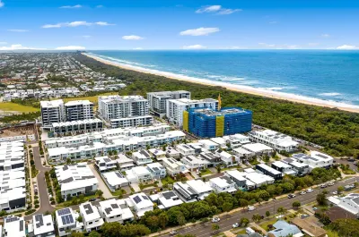 Bokarina Beach Apartments, Ascend Hotel Collection Các khách sạn ở Birtinya