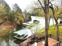 4 bedroom lake house at Pickwick