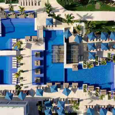 Royalton Splash Riviera Cancun, An Autograph Collection All-Inclusive Resort Hotel Exterior