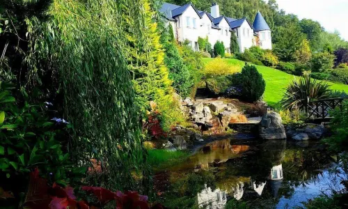 Loch Ness Lodge