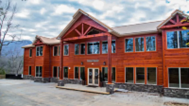 Breathtaking 14Br Cabin: Elevator Views Games Hot Tubs Galore Hotels in 