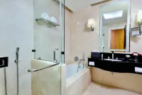Best Plaza West Bay Hotel (Formerly Crowne Plaza Doha West Bay)