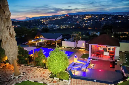 Netluna Villa Hotel & Tours