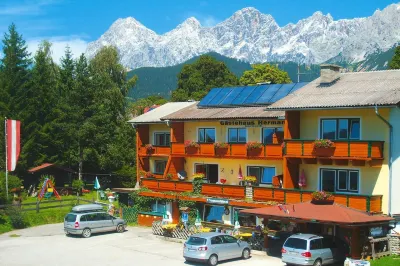 Apartment in Vorberg Near Dachstein Glacier Отели в г. 