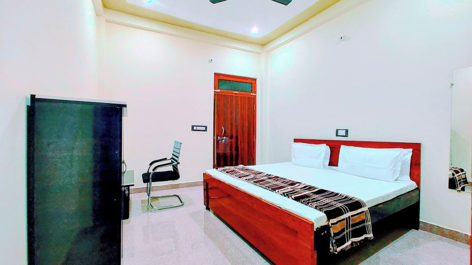 Hotel Raghukul