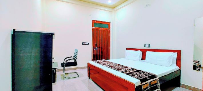 Hotel Raghukul Hotels in Ayodhya