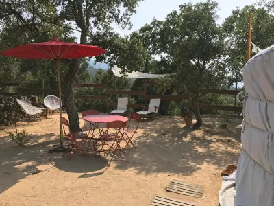 Au Soleil Mongol Hotel a Saint-Genis-des-Fontaines