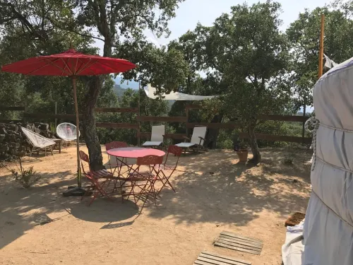 Au Soleil Mongol Hotels in Saint-Genis-des-Fontaines