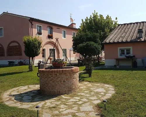 Casal Sant'Elena Hotels in Altopascio