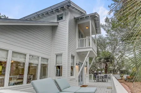 Seaside Cottage "sea Shack" Adorable Tupelo Street, Sleeps 4 1 Bedroom Home by Redawning Отели рядом с достопримечательностью «Сисайд»