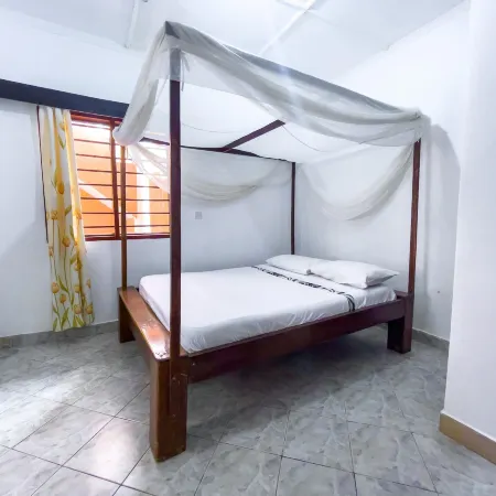 Diani Campsite and Cottages