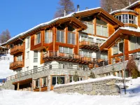 Alpenlodge Hotels near Findelbahn