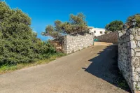 Escape to Paradise - Chania s Seaside Getaway Hoteles en Platanias