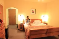 Tradewinds Hotel - 3-Star