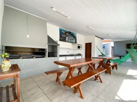 Residencial Verdes Mares Отели рядом с достопримечательностью «Lagoa Beach»