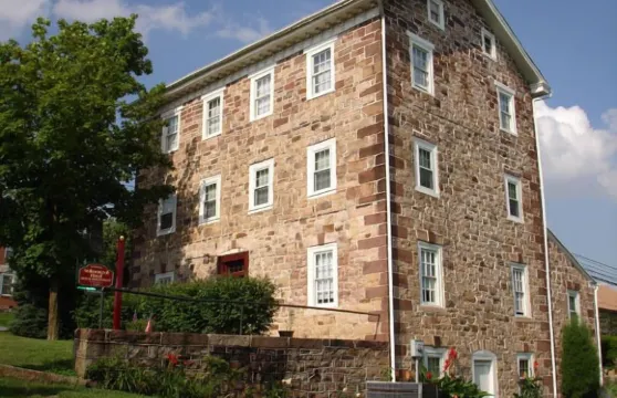 舍內克歷史酒店民宿