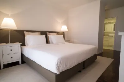 Arts in Penthouse Apartments Til Sol Hotel a 