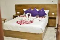 Tenda Suites and Restaurant - Baarit