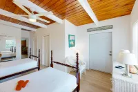 Saylor's Bay | House in Key Colony Beach with ocean views 키콜로니 비치 호텔