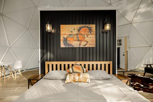 Mountain View Retreat - Soaking Tub, Spa, Scenic Deck Hotels in Hampshire County