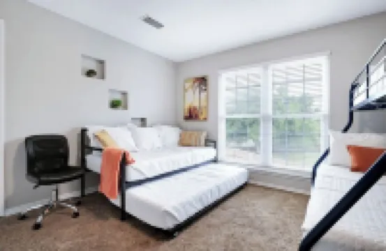 Spacious 5-bedroom house with private pool in a central San Antonio location.