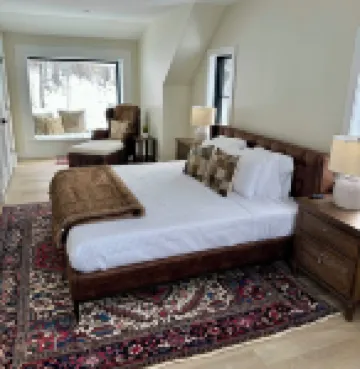 BRAND NEW Luxury Stowe Townhome On Mountain Road I 5 BR & Arcade Game Room