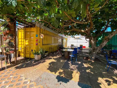 Tetris Container Hostel Hotel a 