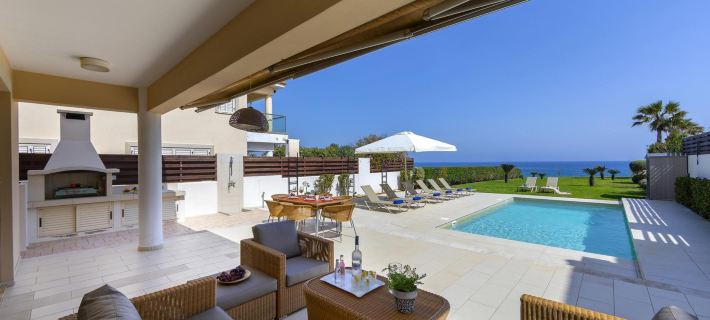 Protaras Beachfront Villa Pietra Hotels in Paralimni