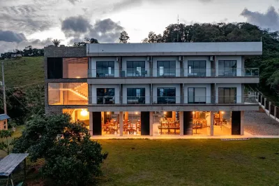 과유페스 호텔 데 아벤투라  호텔