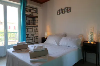30 Rte de Vallon Pont D Arc Hotels in Saint-Martin-d'Ardèche
